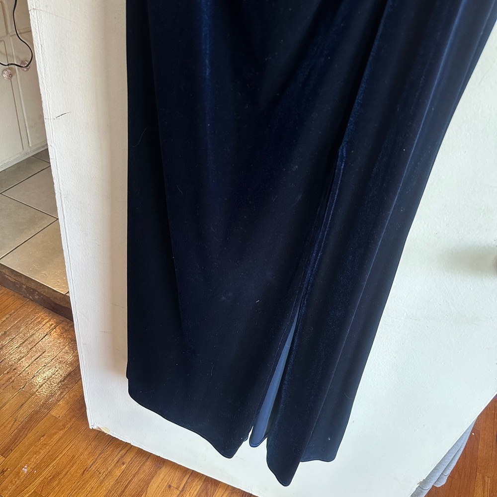 Alex Evenings Midnight Blue Velvet evening gown - Picture 3 of 7